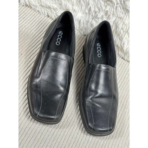 Ecco Shoes Womens Size 40 US 9 Black Leather Slip On Comfort Loafers Shock Point - Picture 1 of 7